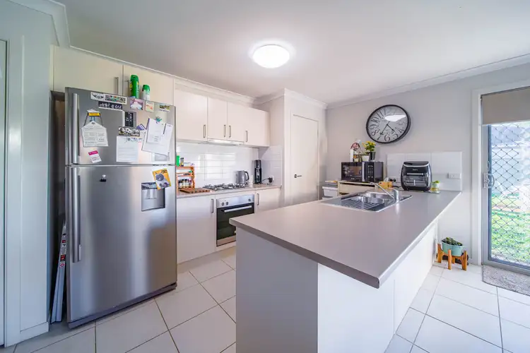 Fifth view of Homely house listing, 7 Arrawalli Avenue, Ascot VIC 3551
