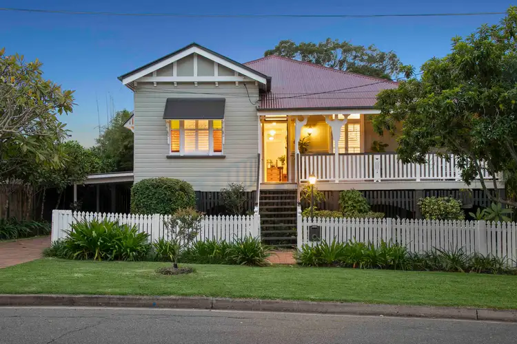 25 St Clements Road, Oxley QLD 4075