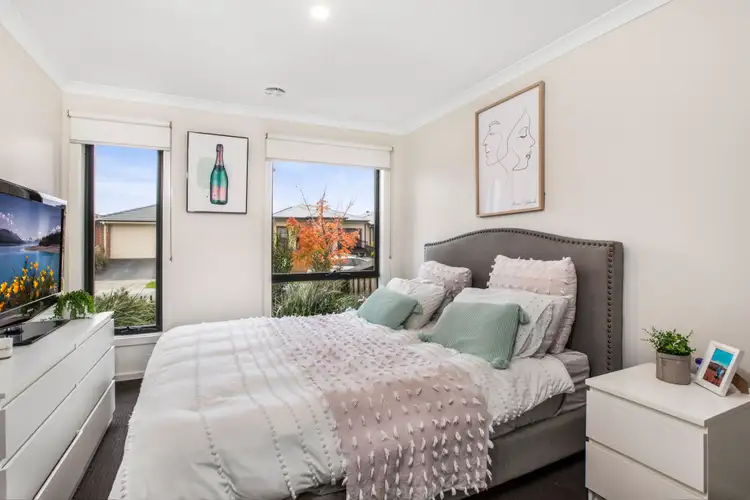 Fifth view of Homely house listing, 39 Arlington Avenue, Pakenham VIC 3810