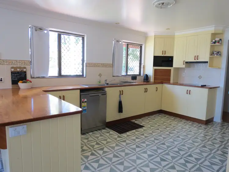 Second view of Homely house listing, 8 Martin Place, Emerald QLD 4720