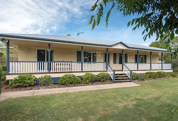 8 Pendoma Drive, Hodgson Vale QLD 4352