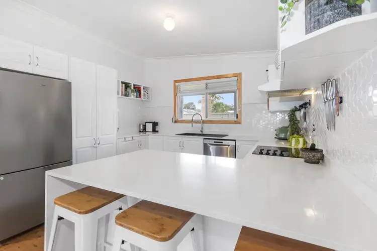 Second view of Homely house listing, 5 Marlborough Place, Berkeley Vale NSW 2261