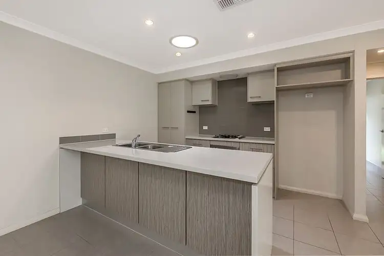 Sixth view of Homely house listing, 10/33 Kootingal Bend, Baldivis WA 6171