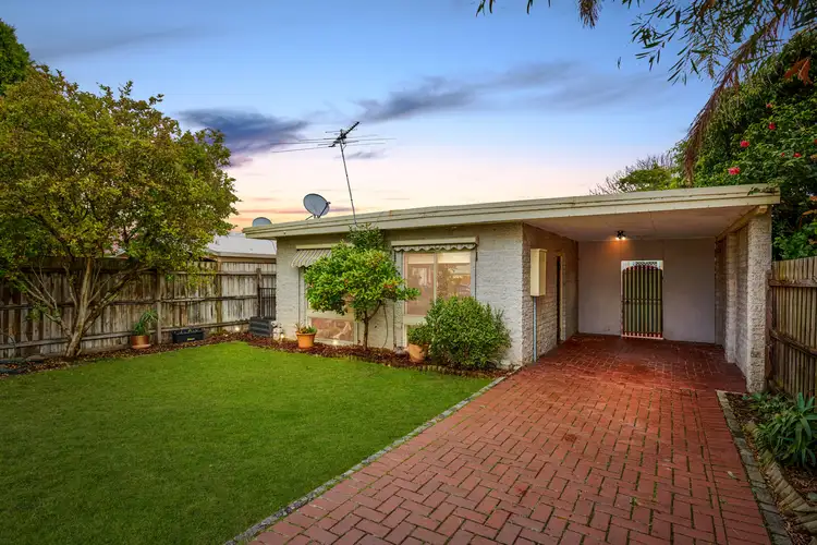 136 Second Avenue, Rosebud VIC 3939