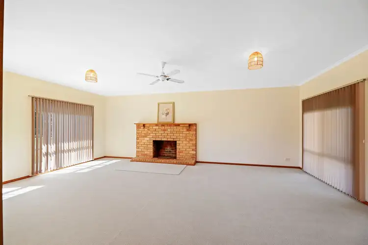 Fourth view of Homely house listing, 2/11 Arnup Crescent, Drouin VIC 3818