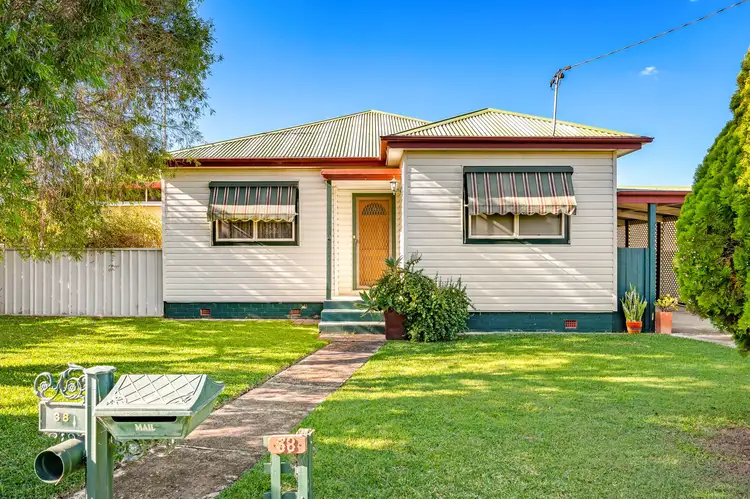 38 Bishopgate Street, Singleton NSW 2330