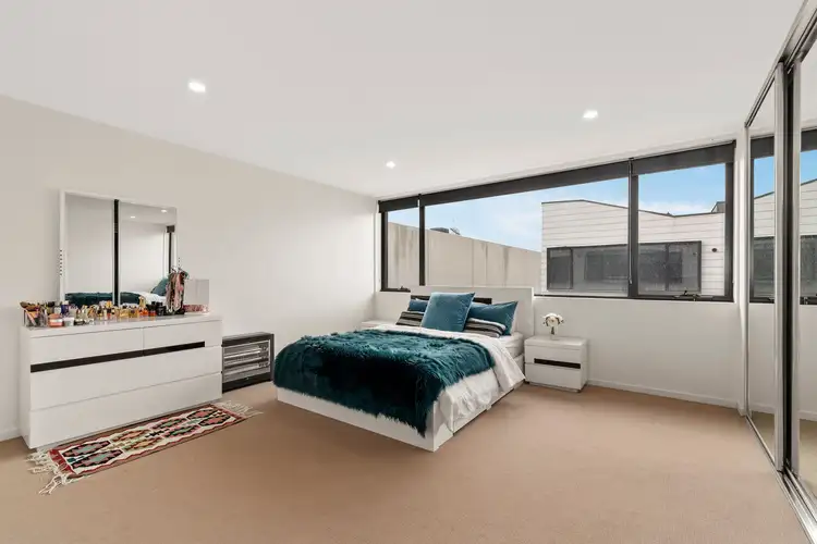Fifth view of Homely house listing, 34 Sharp Circuit, Mill Park VIC 3082