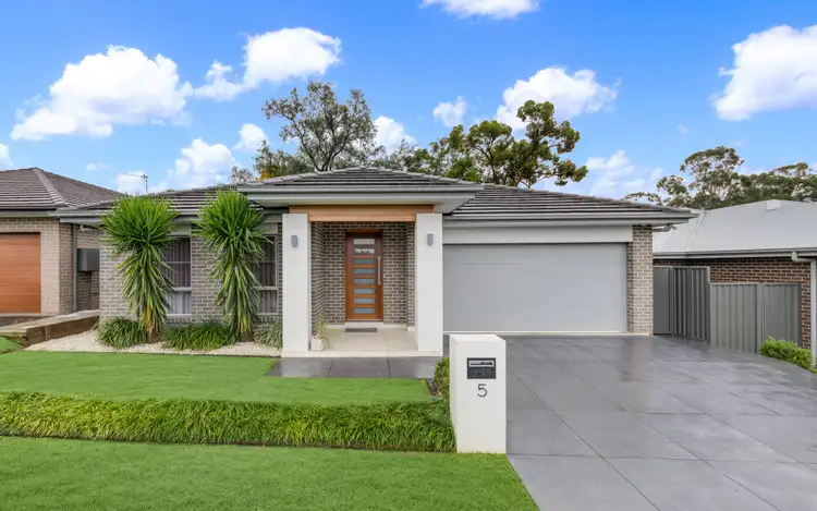 5 Corven Avenue, Elderslie NSW 2570