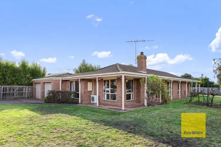 5 Glastonbury Drive, Highton VIC 3216