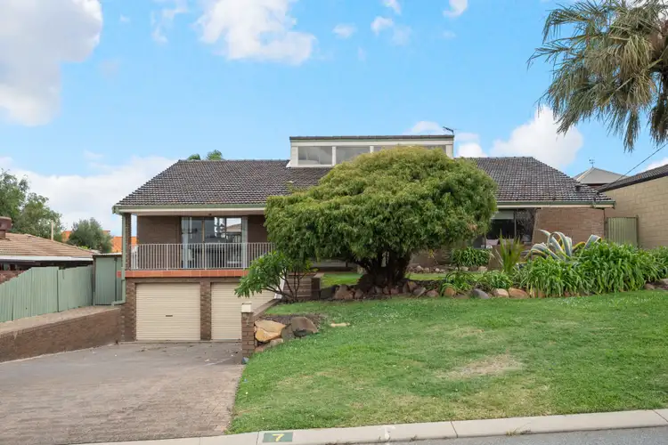7 Gemmell Way, Hillarys WA 6025