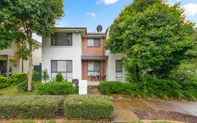9 Hadlow Avenue, Glenfield NSW 2167
