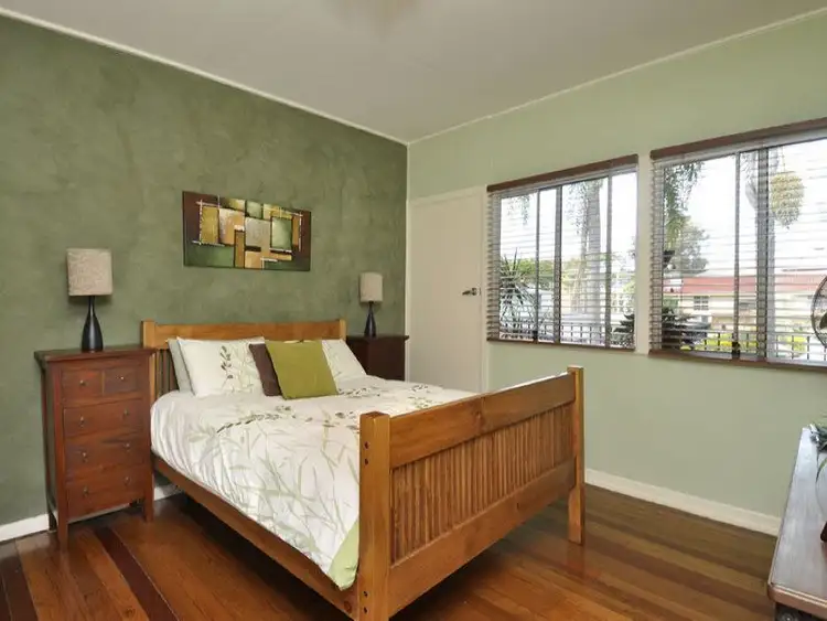 Sixth view of Homely unit listing, 4/18 Oleander Avenue, Biggera Waters QLD 4216
