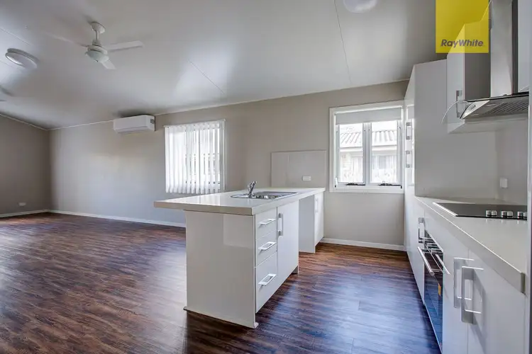 Fourth view of Homely house listing, 4 Macarthur Crescent, Slacks Creek QLD 4127