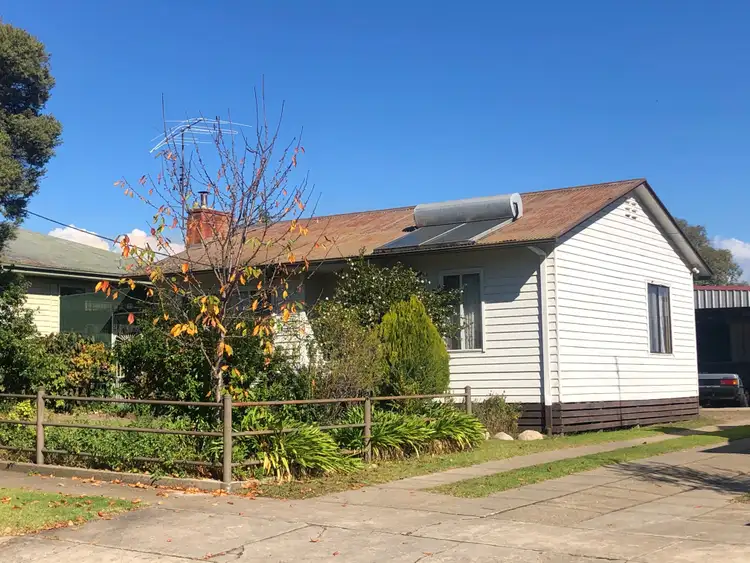 Second view of Homely house listing, 5 Swinburne Street, Myrtleford VIC 3737