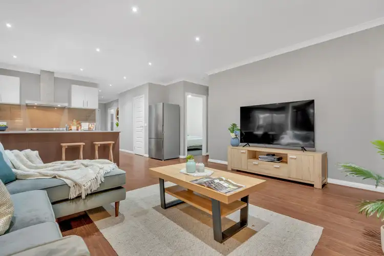 Sixth view of Homely house listing, 10 Rainham Avenue, Craigieburn VIC 3064