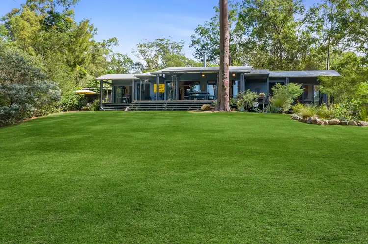 206 Clear Mountain Road, Cashmere QLD 4500