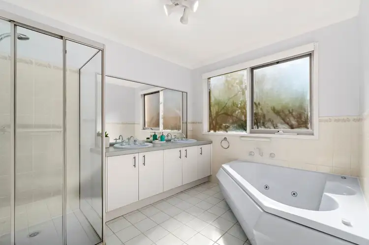 Sixth view of Homely house listing, 8 Carson Court, Rowville VIC 3178