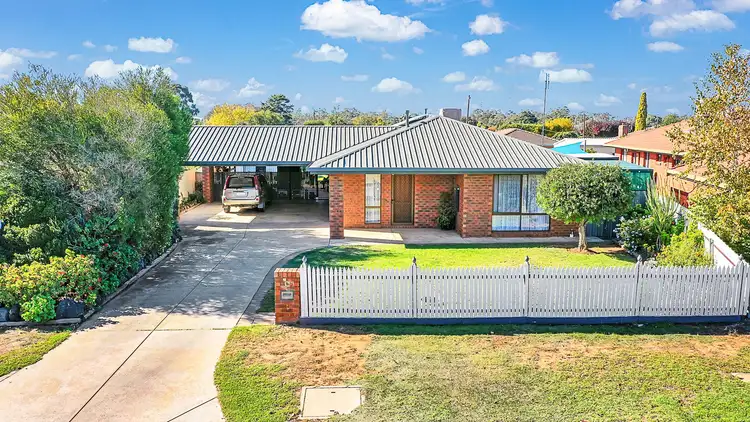Main view of Homely house listing, 8 Lachlan Crescent, Echuca VIC 3564