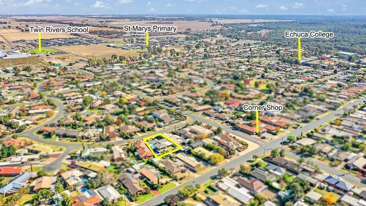 Second view of Homely house listing, 8 Lachlan Crescent, Echuca VIC 3564