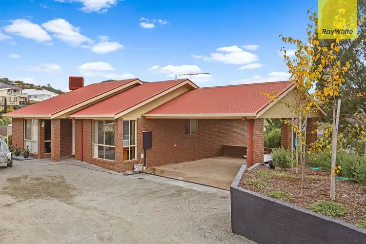 13 Carlogie Place, Darley VIC 3340