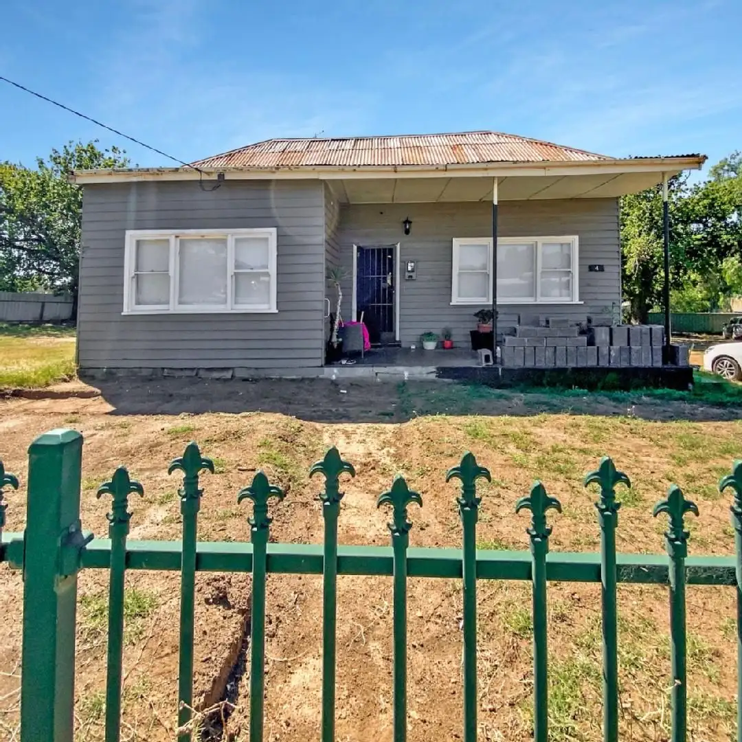 Main view of Homely house listing, 4 Knape Street, Long Gully VIC 3550