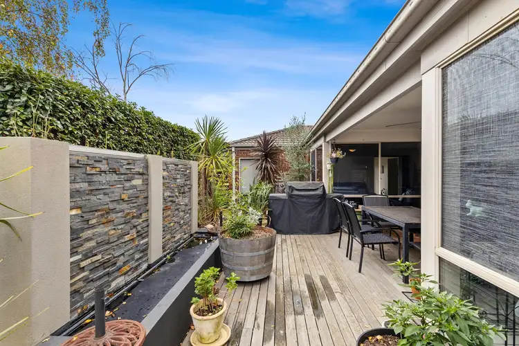 7 Moore Court, Highton VIC 3216