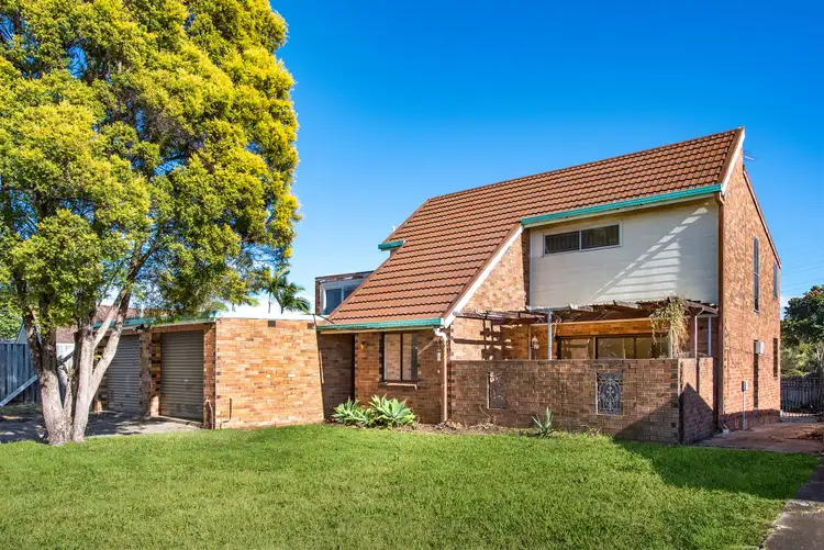 13 Rochester Drive, Mount Warren Park QLD 4207