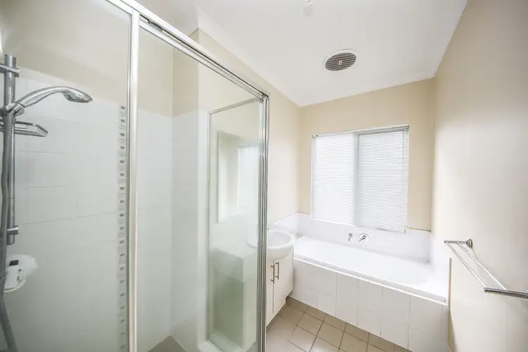 1 Wagari Drive, Baynton WA 6714
