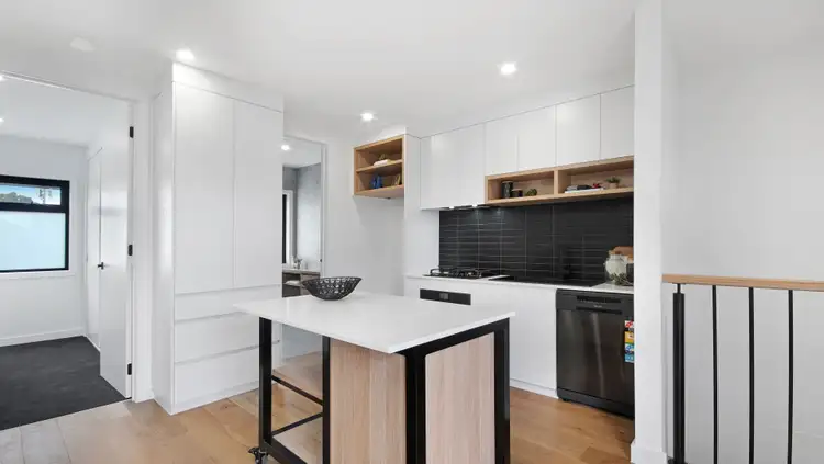 Fifth view of Homely townhouse listing, 4/590 Murray Road, Preston VIC 3072