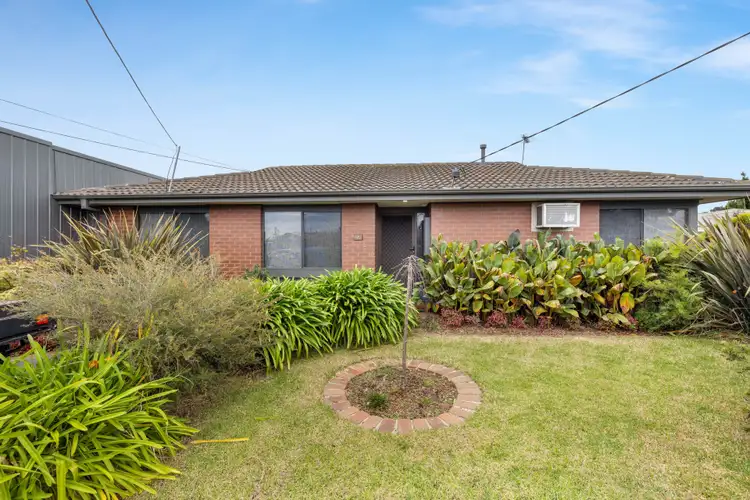 13 Yandoit Court, Meadow Heights VIC 3048