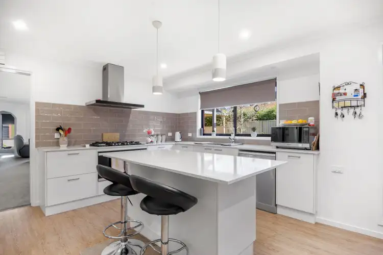 Sixth view of Homely house listing, 2 Links Court, Invermay Park VIC 3350