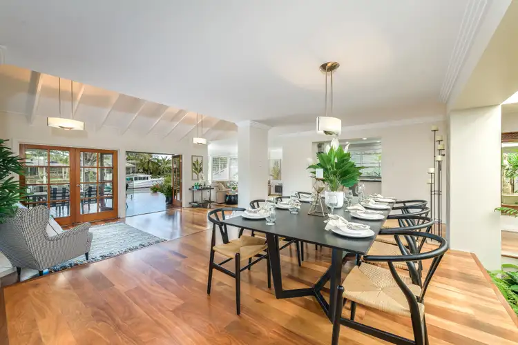 33 Pebble Beach Drive, Runaway Bay QLD 4216
