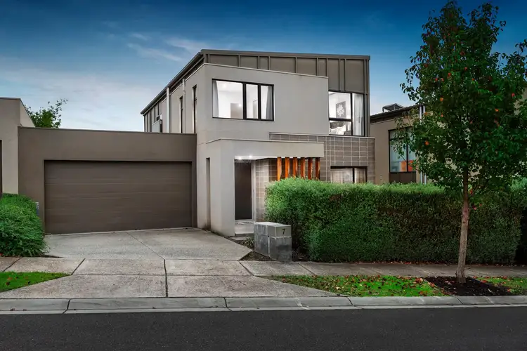 Main view of Homely townhouse listing, 7 Muyan Circuit, Burwood VIC 3125