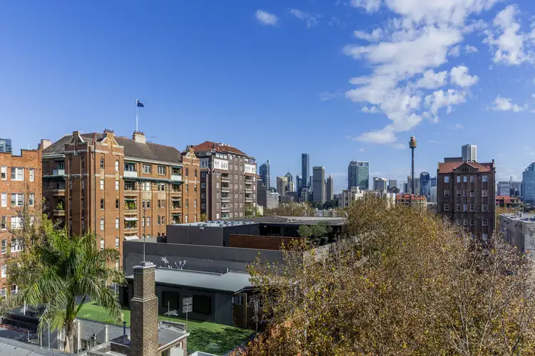 Third view of Homely apartment listing, 36/6A Greenknowe Avenue, Elizabeth Bay NSW 2011