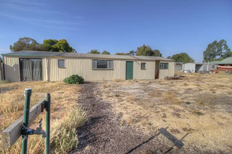 2 Betty Street, Loxton SA 5333