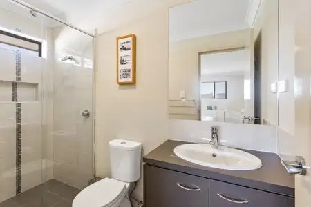 Seventh view of Homely house listing, 2 Halyard Crescent, Hope Island QLD 4212