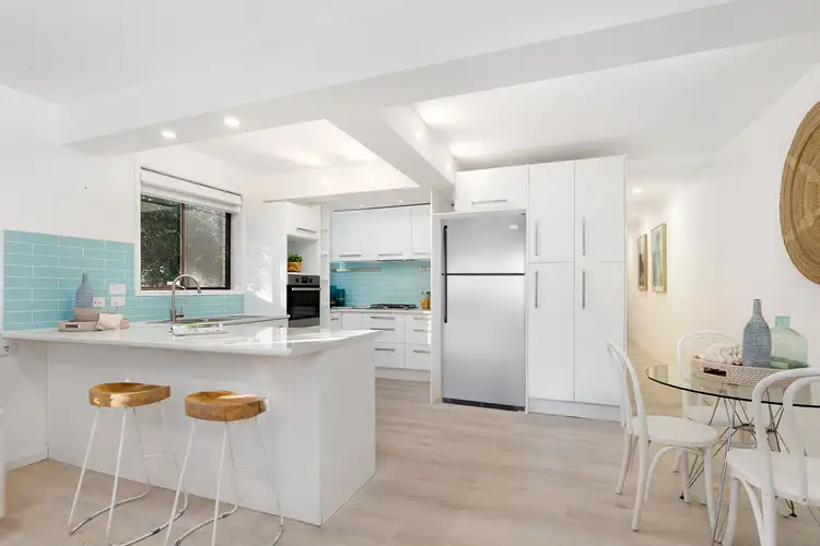 Third view of Homely unit listing, 2/93 Pacific Parade, Dee Why NSW 2099