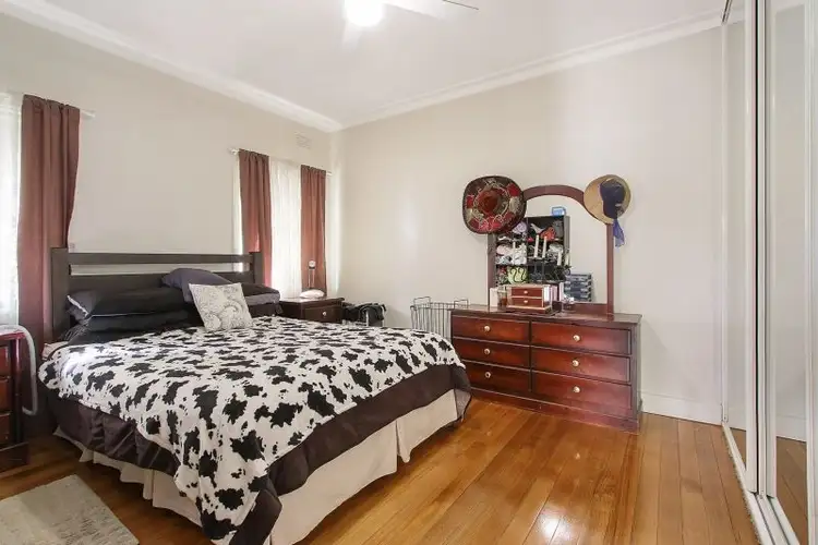 Third view of Homely house listing, 8 Cummings Street, Wodonga VIC 3690