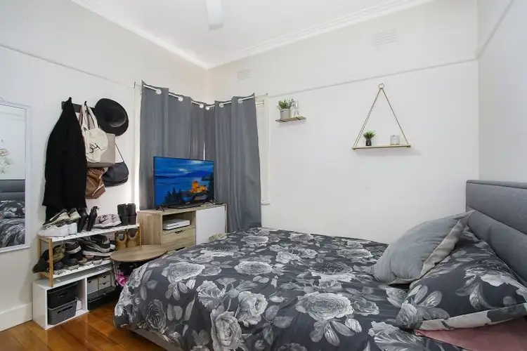 Fifth view of Homely house listing, 8 Cummings Street, Wodonga VIC 3690