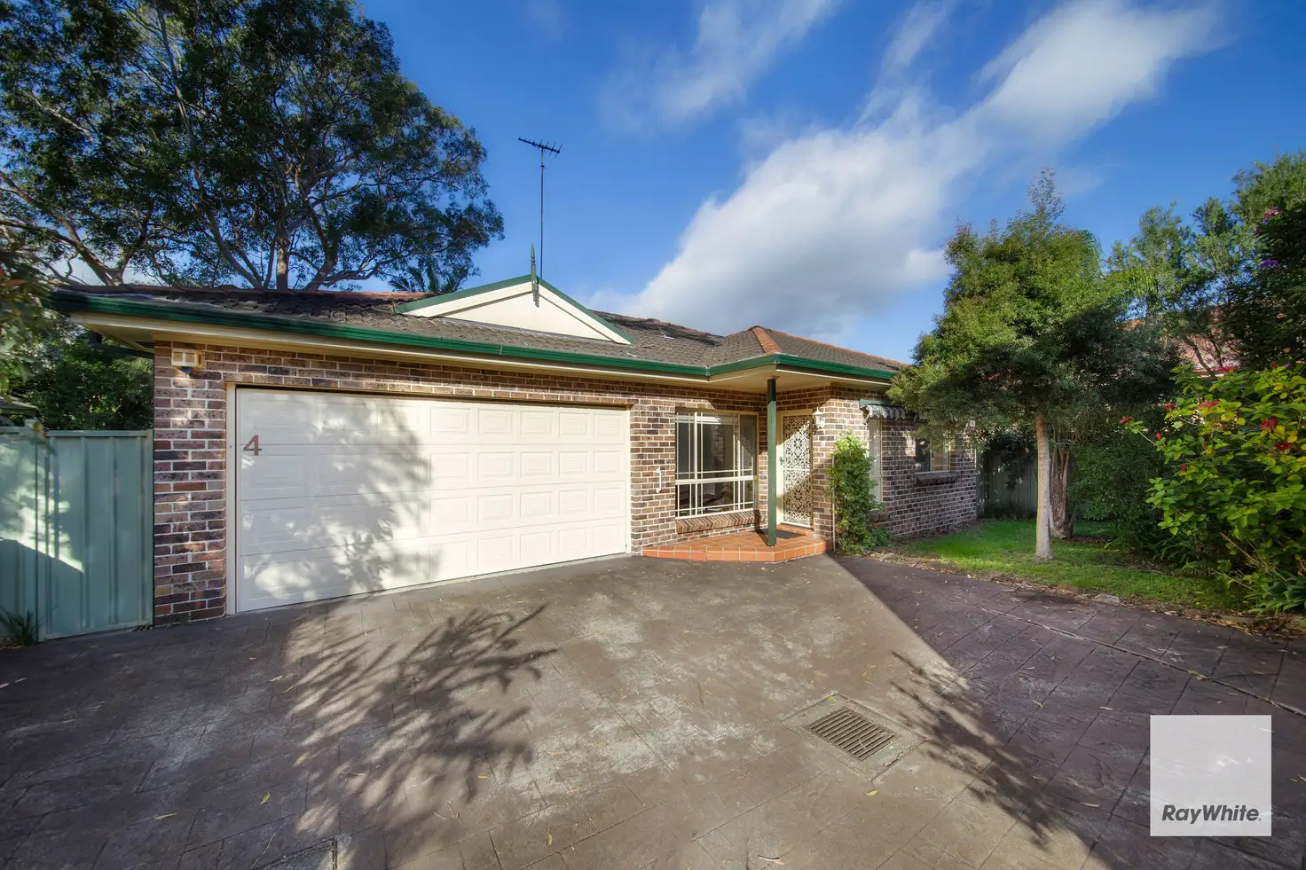 Main view of Homely villa listing, 4/10 Nullaburra Road, Caringbah NSW 2229