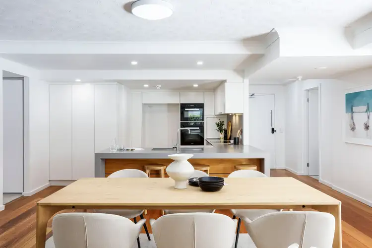 Third view of Homely apartment listing, 2/5-7 Cronin Avenue, Main Beach QLD 4217