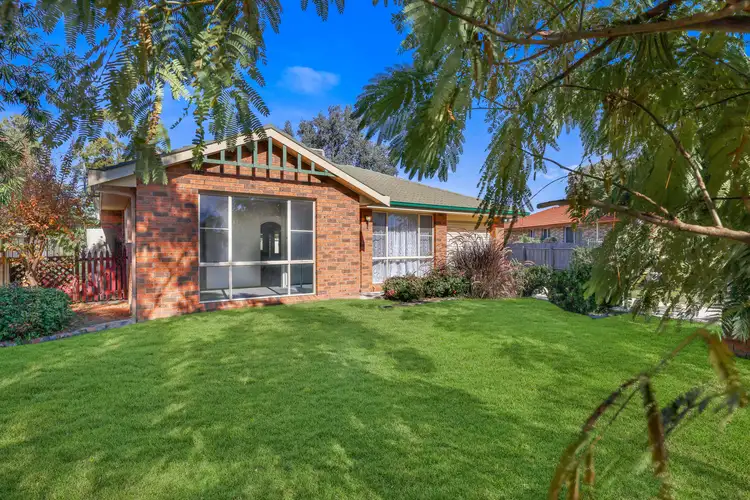 11 Caley Close, Tamworth NSW 2340