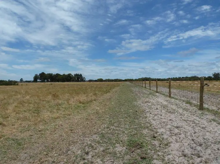 101 Timaru Road, Muchea WA 6501