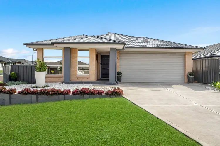 111 Grand Parade, Rutherford NSW 2320
