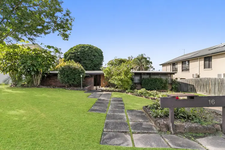 16 Gilruth Road, Kenmore QLD 4069