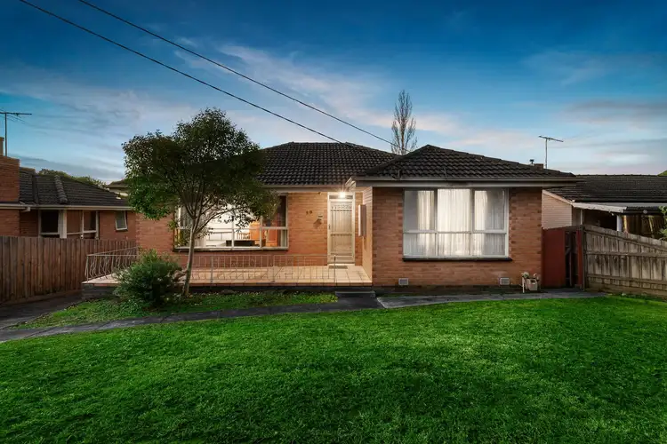 28 Winton Street, Burwood VIC 3125