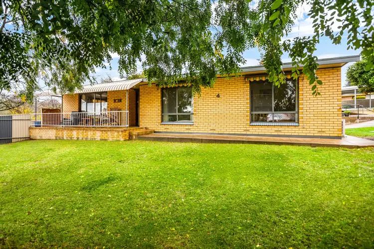 4 Paxton Street, Clare SA 5453
