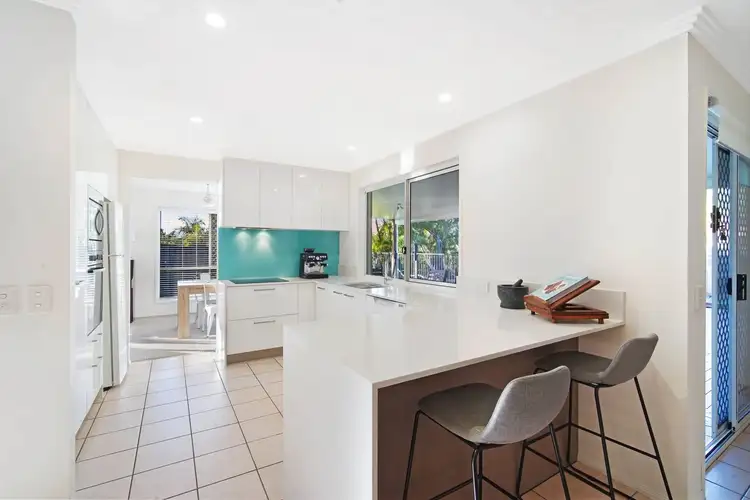 Fourth view of Homely house listing, 2 Ilminster Crescent, Mudgeeraba QLD 4213