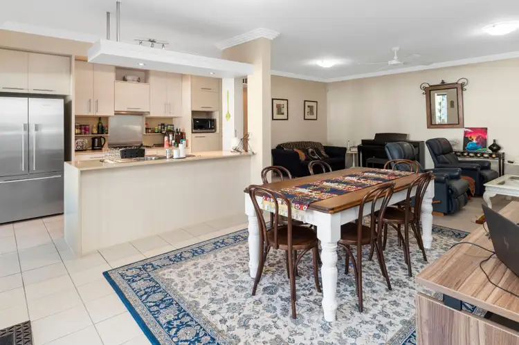 Sixth view of Homely unit listing, 4/8 Parnoo Street, Chevron Island QLD 4217