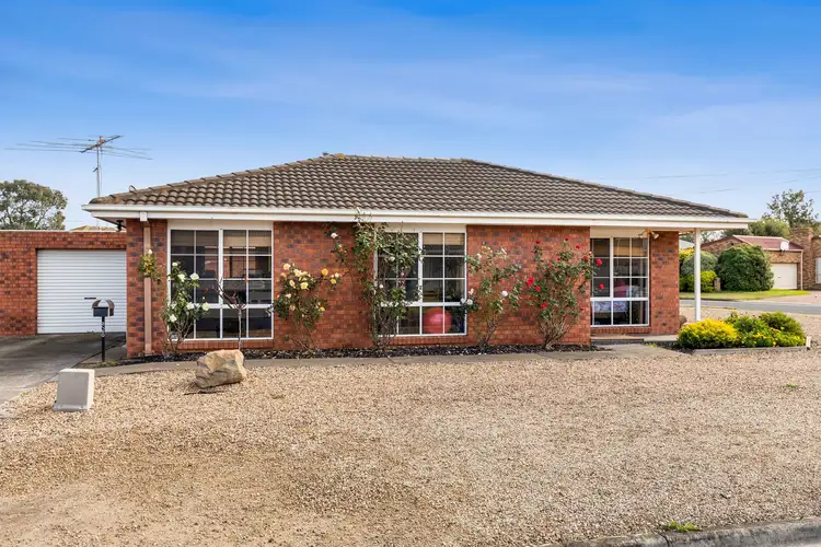 2/50 Cameron Crescent, Lara VIC 3212